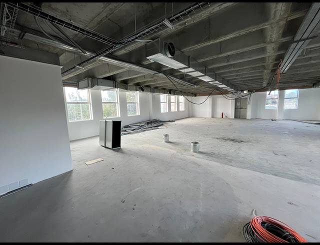 1,715M² OFFICE TO LET IN RONDEBOSCH